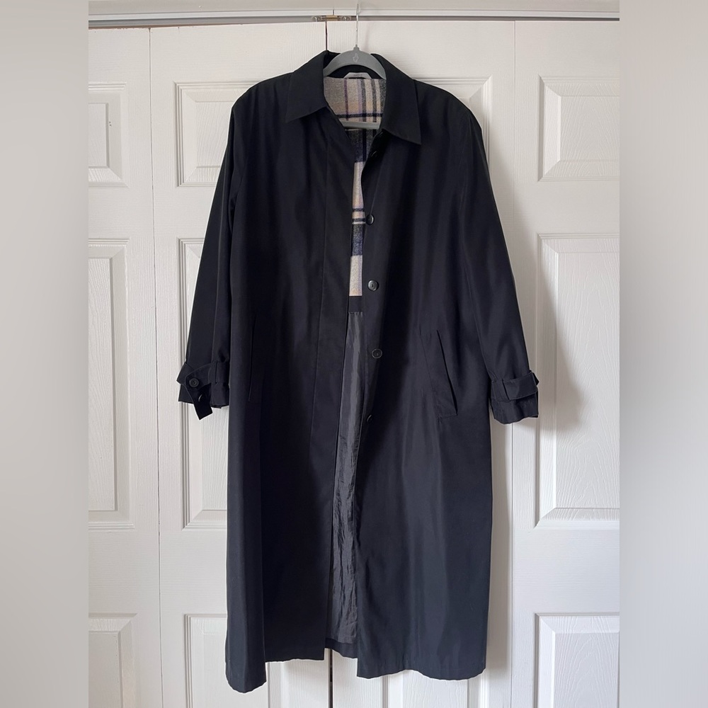 Marks & Spencer Women’s Long Black Trench Coat Purple Plaid Pockets Size 8